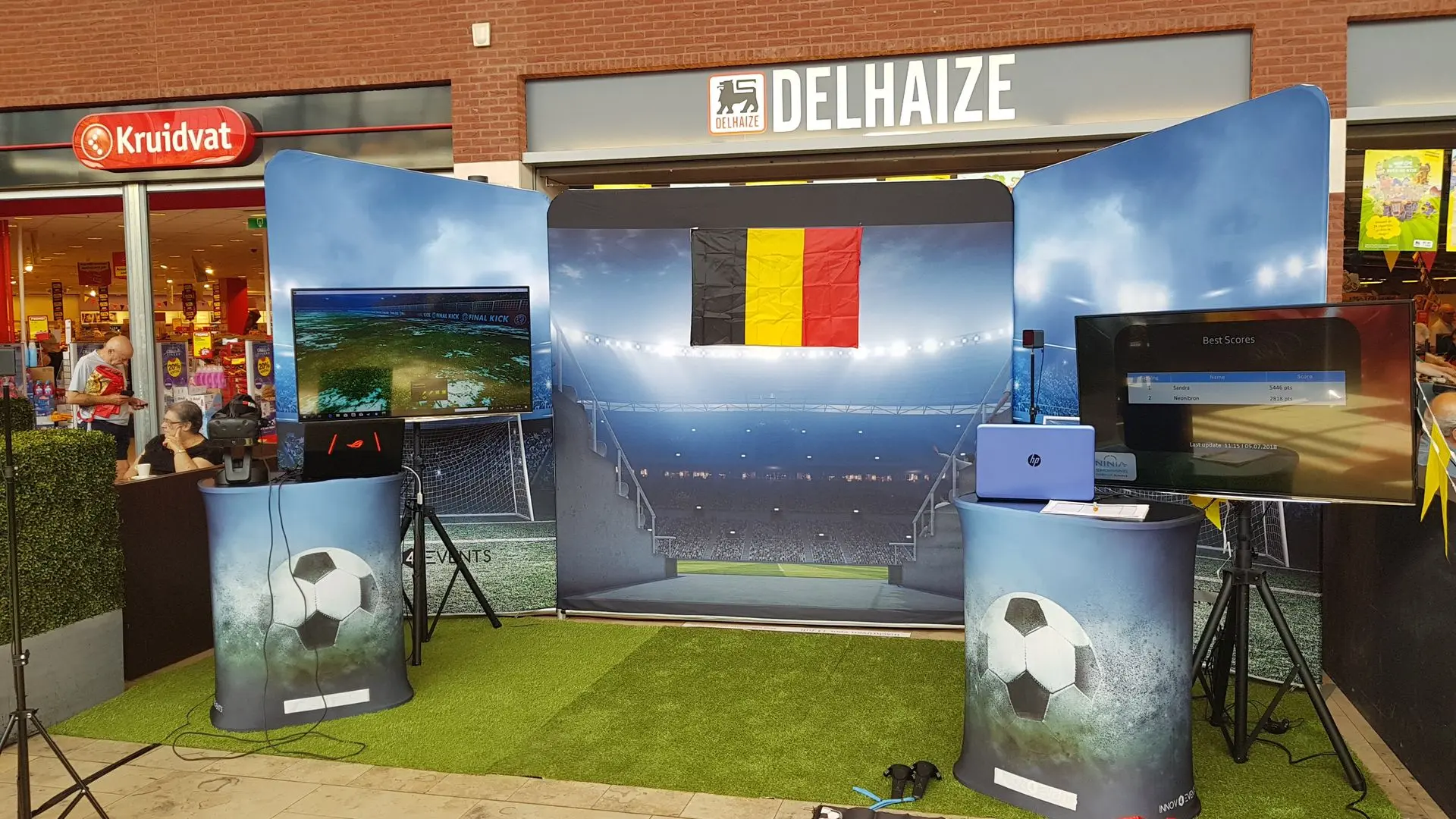 Animation foot en réalité virtuelle avec choix du rôle : tireur ou gardien
